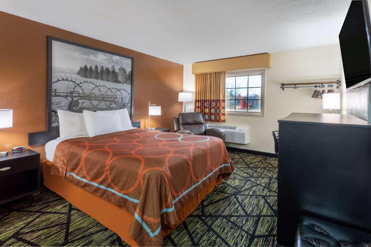 Hotel Super 8 By Wyndham Wooster Esterno foto