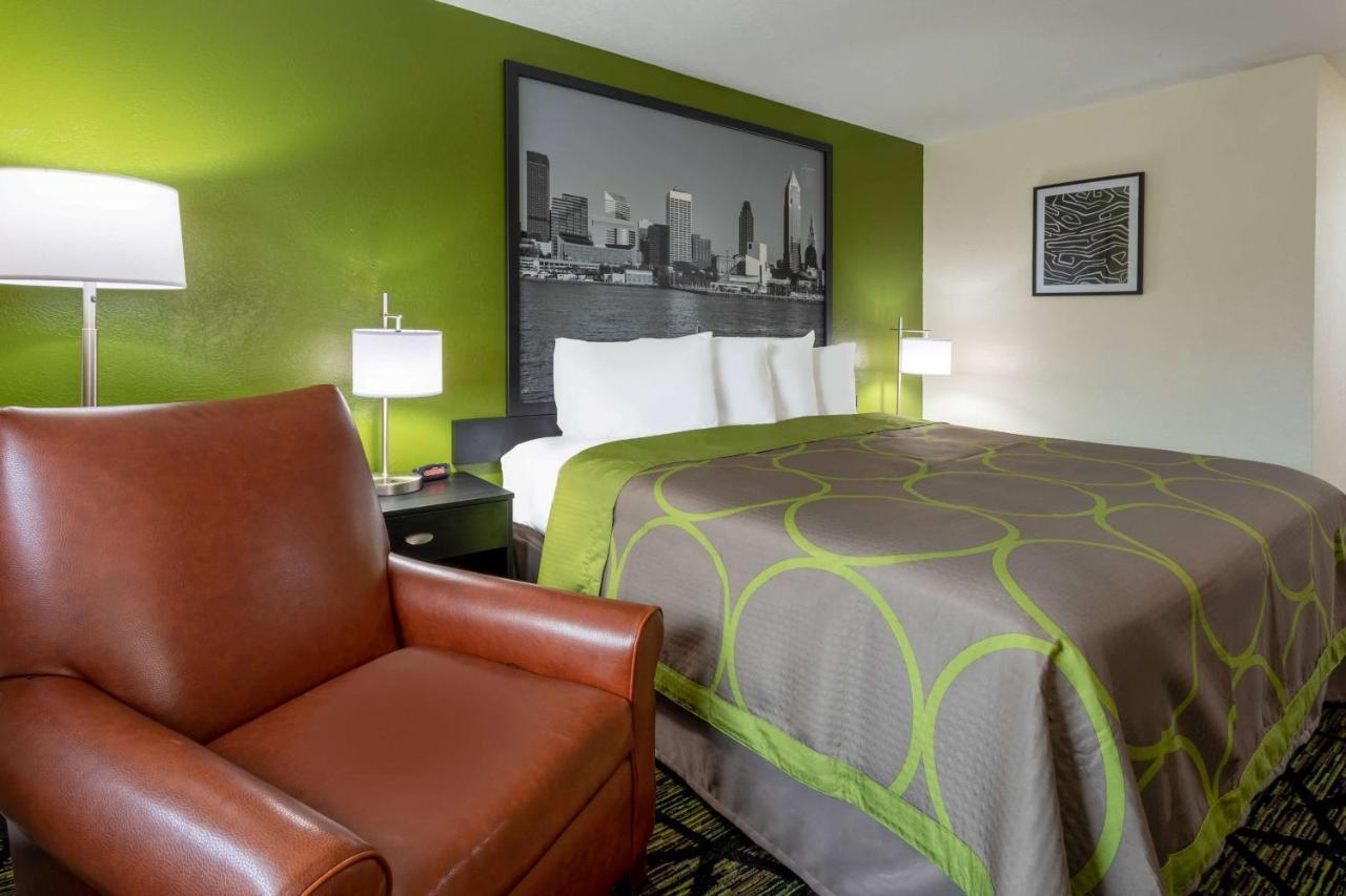 Hotel Super 8 By Wyndham Wooster Esterno foto