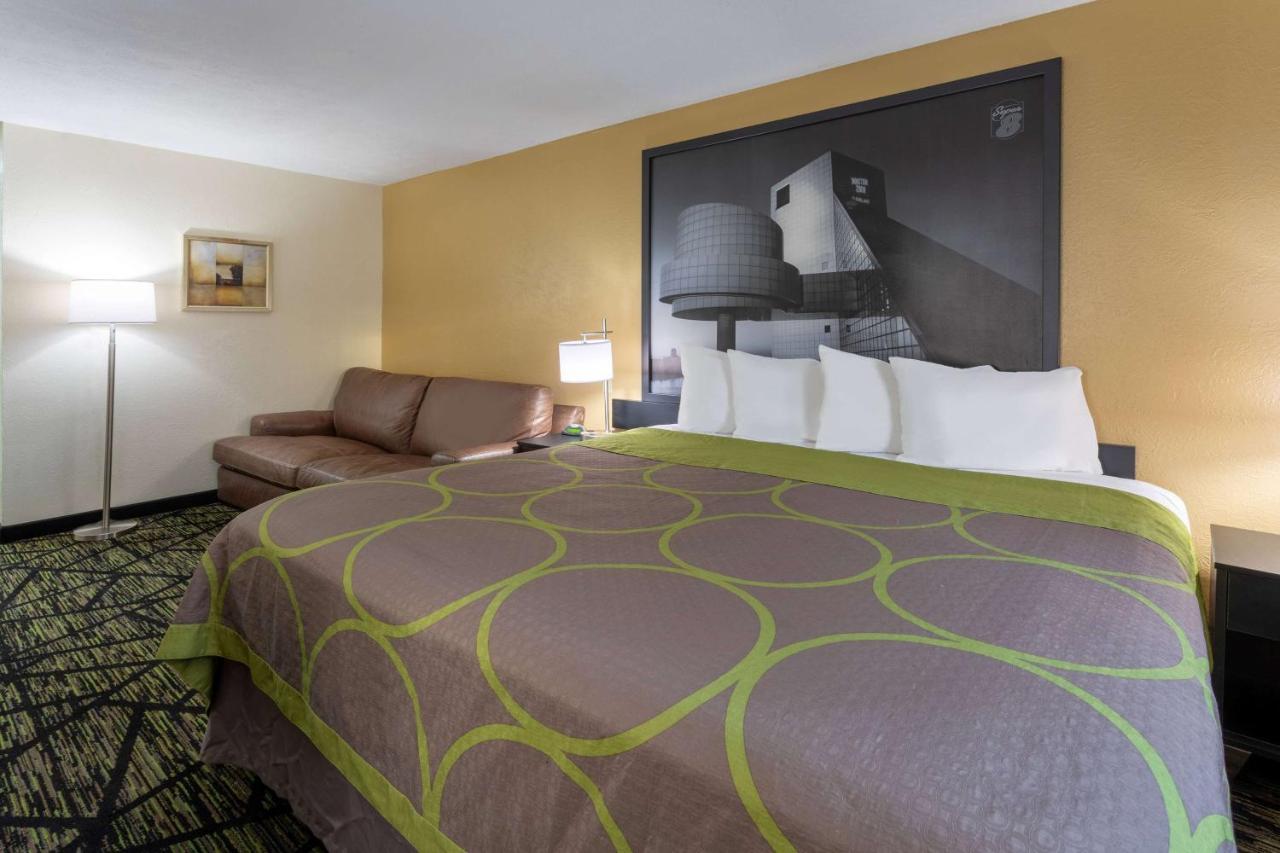 Hotel Super 8 By Wyndham Wooster Esterno foto