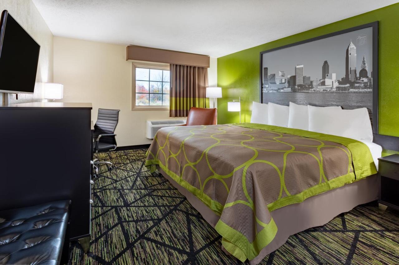 Hotel Super 8 By Wyndham Wooster Esterno foto
