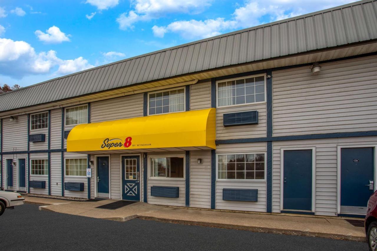 Hotel Super 8 By Wyndham Wooster Esterno foto